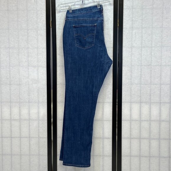 Levi’s High Rise Classic Straight Leg 18W Jeans Medium Wash Denim Timeless Fit - Picture 6 of 13